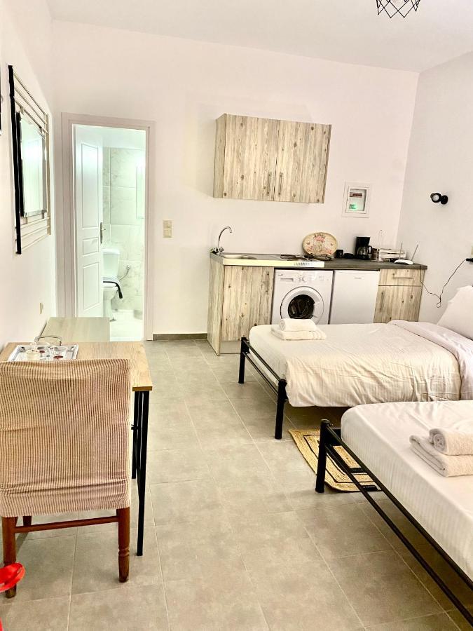 Mani Spot Hotell Areópoli Eksteriør bilde