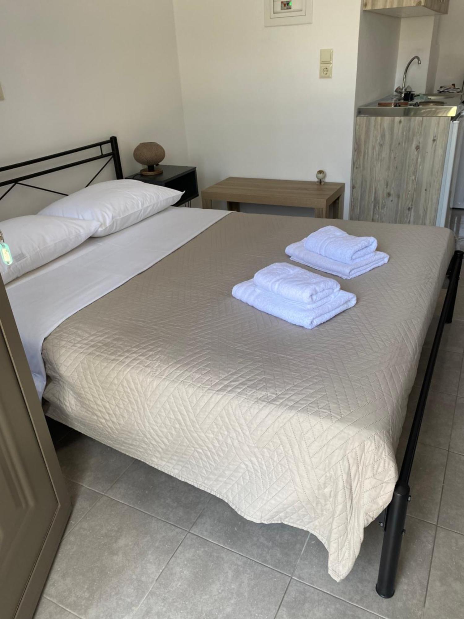 Mani Spot Hotell Areópoli Eksteriør bilde